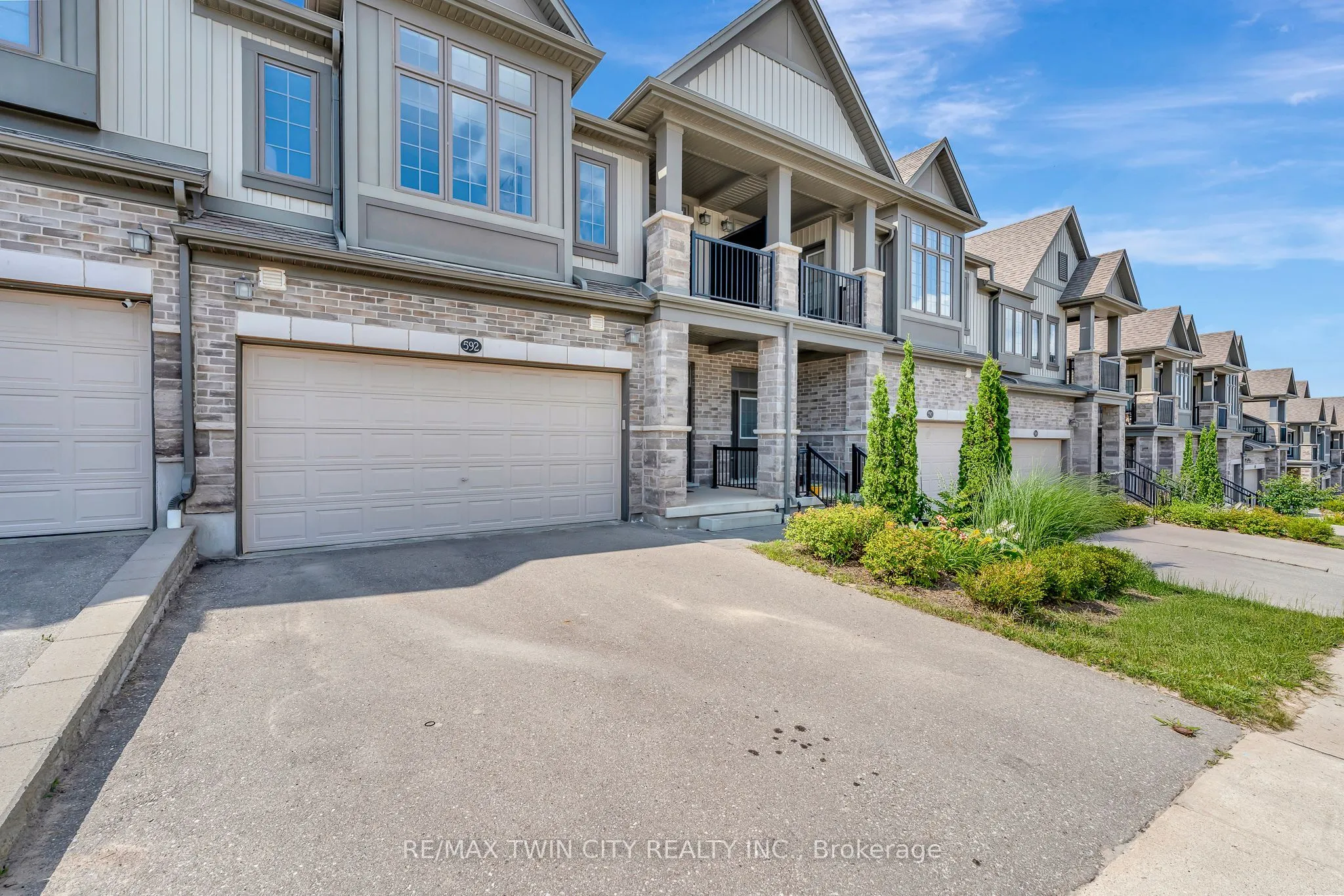 592 Mayapple Street, ON N2V 0E3