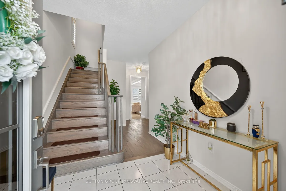 18 Lise Lane, ON N3W 0C7