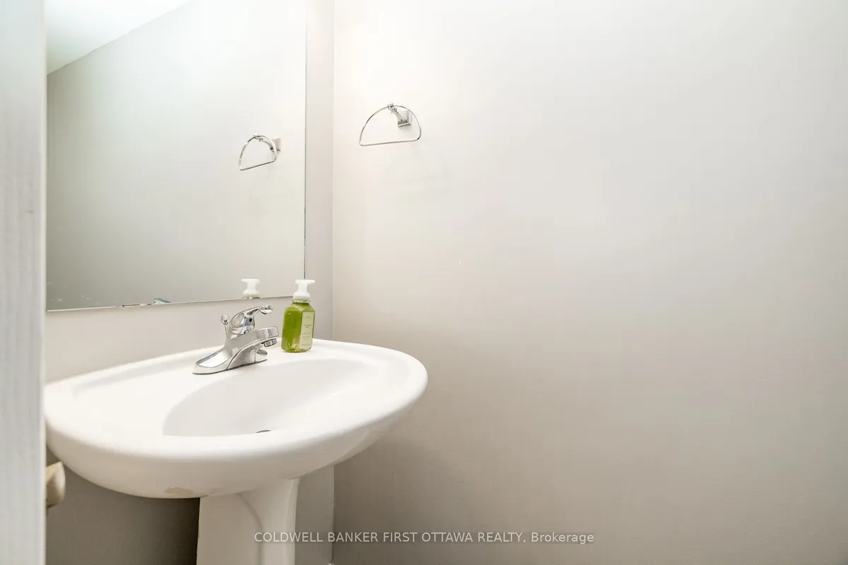 92 DEERFOX Drive, ON K2J 4W9