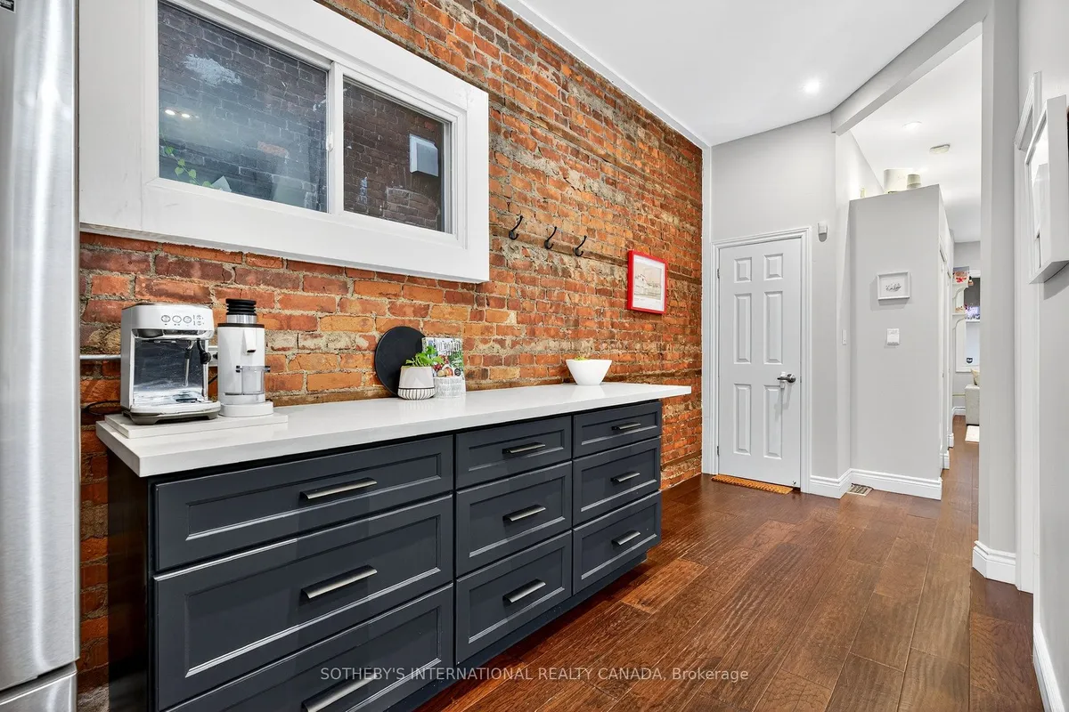 36 Ashley Street, ON L8L 5S6