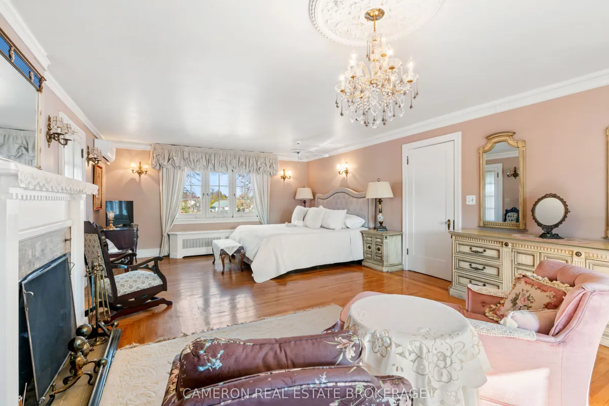 425 SECOND Street, ON K6H 1Z2