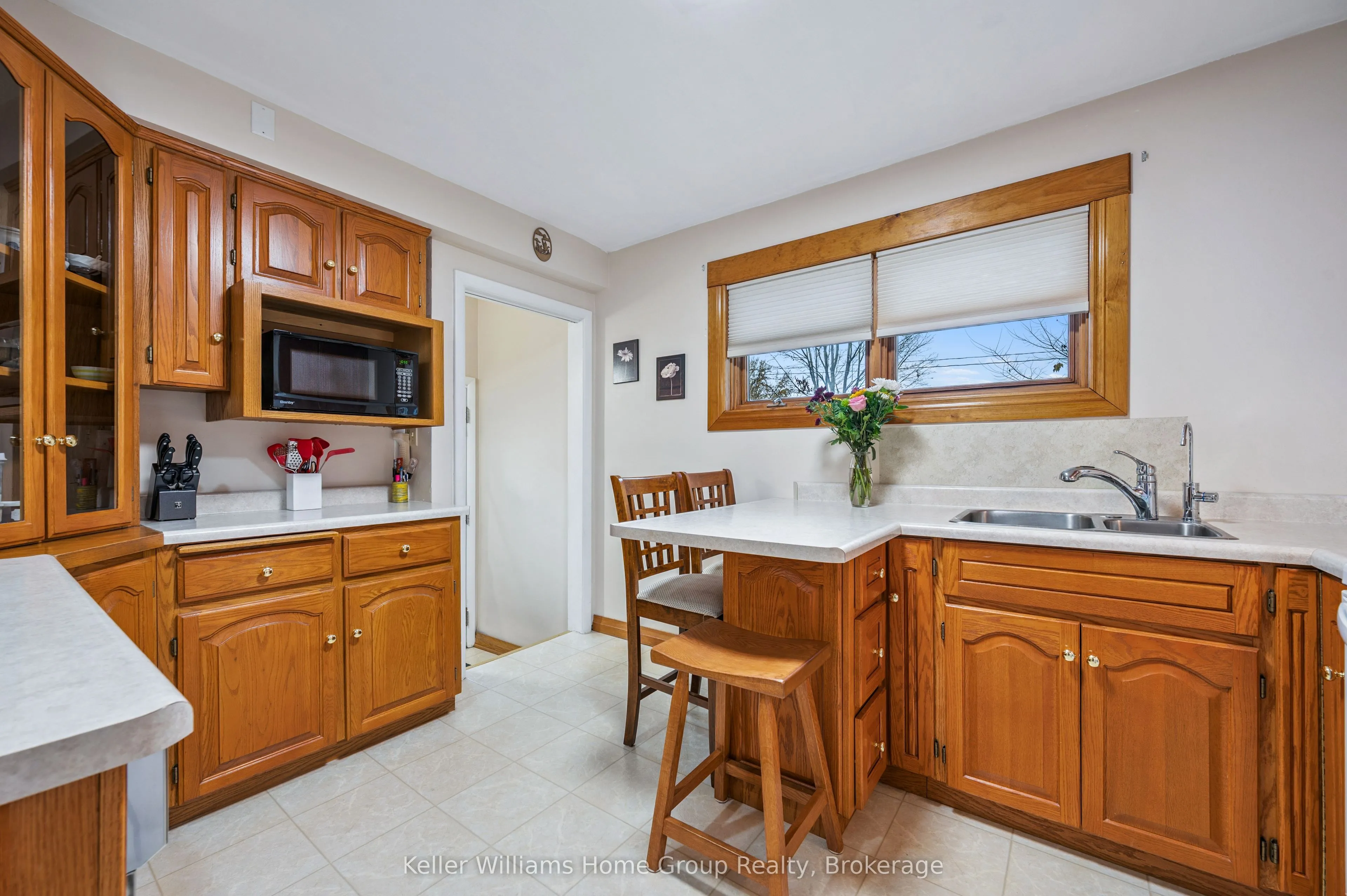 54 Ottawa Crescent, ON N1E 2A6