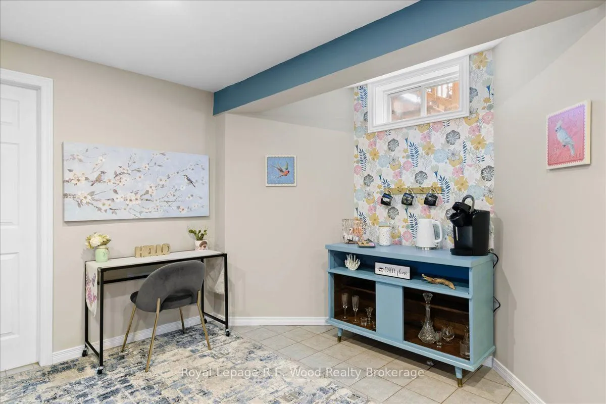 270 Talbot Street, ON N0J 1E0