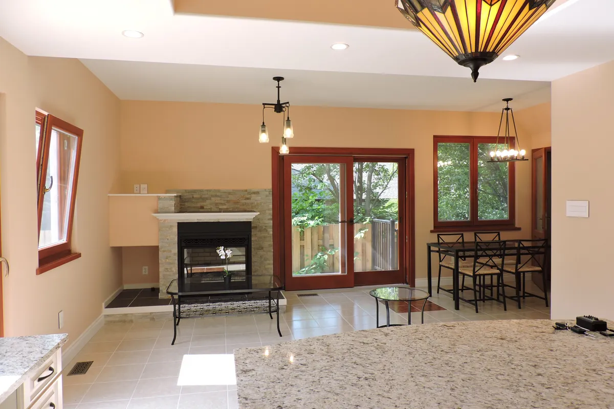 340 Oxford Avenue, ON L0S 1B0