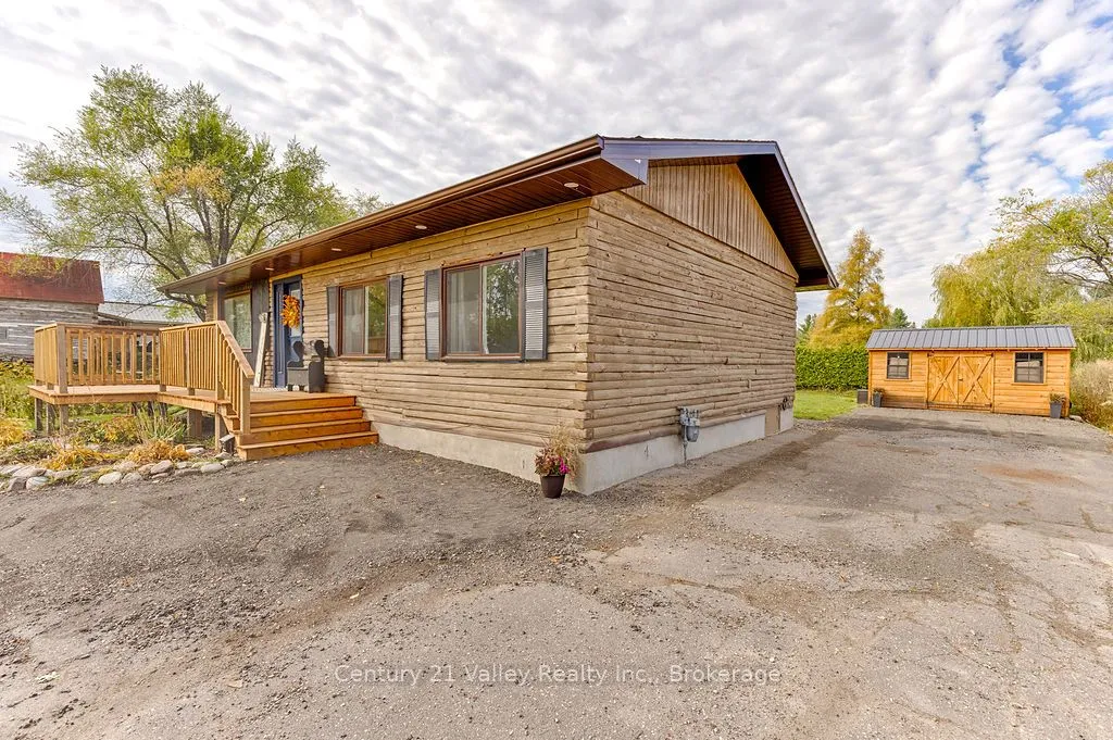 136 Pucker Street, ON K7V 3Z9