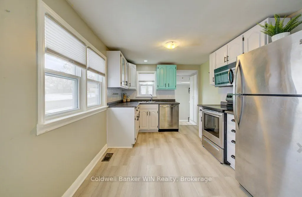 383 Wellington Street, ON N0G 2L2