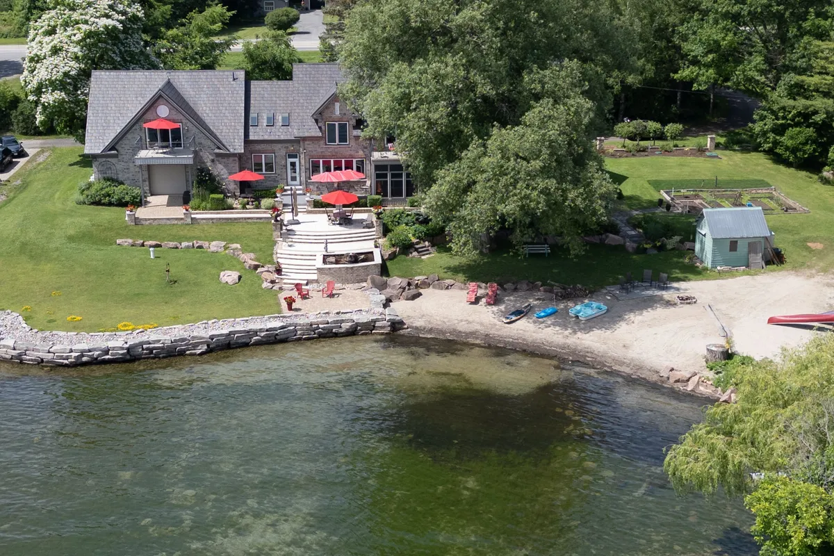 147 1000 Island Parkway, ON K7G 2V4