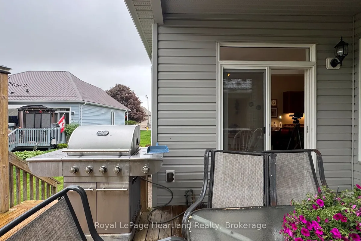 23 Stornoway Crescent, ON N0K 1W0