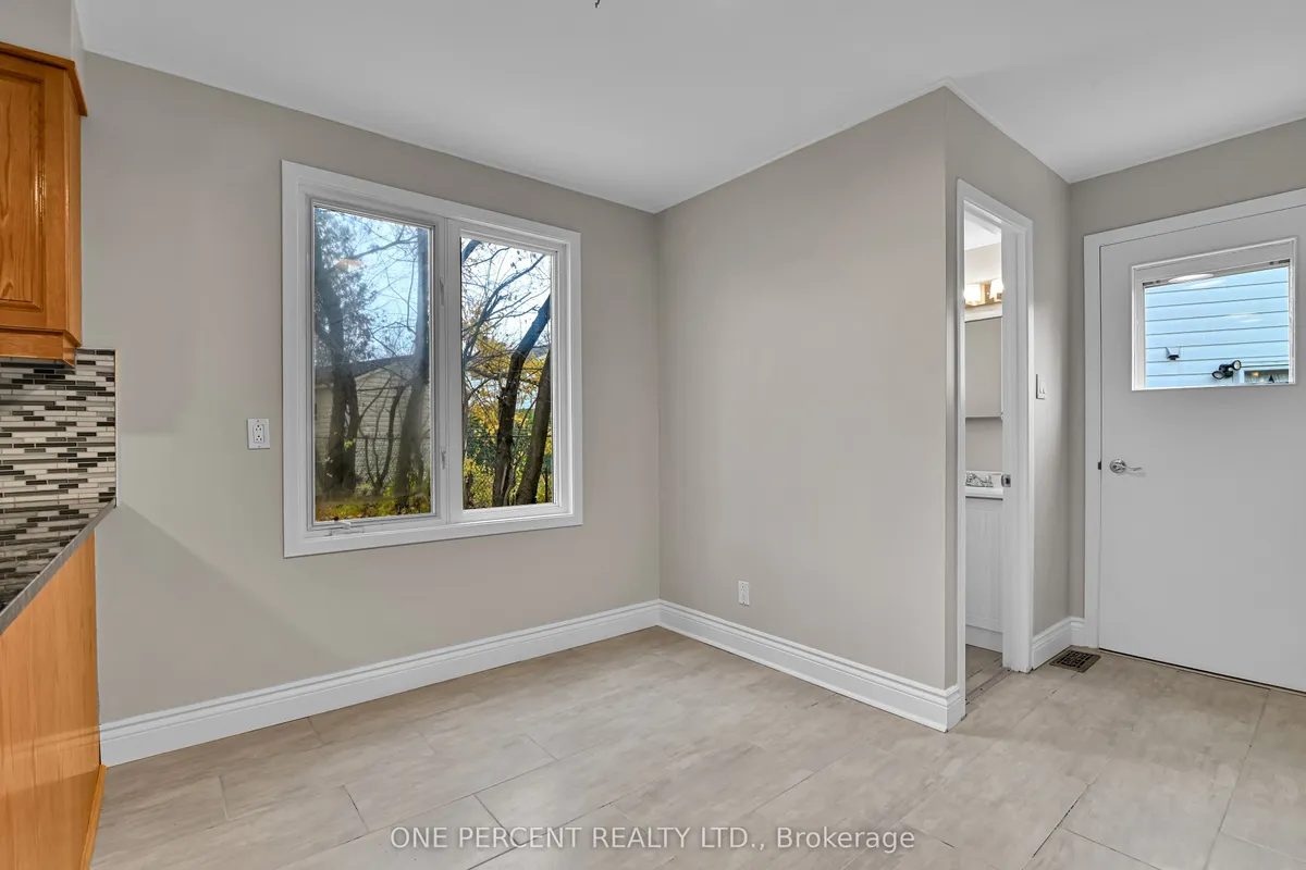 5 Parkridge Crescent, ON K1B 3E6