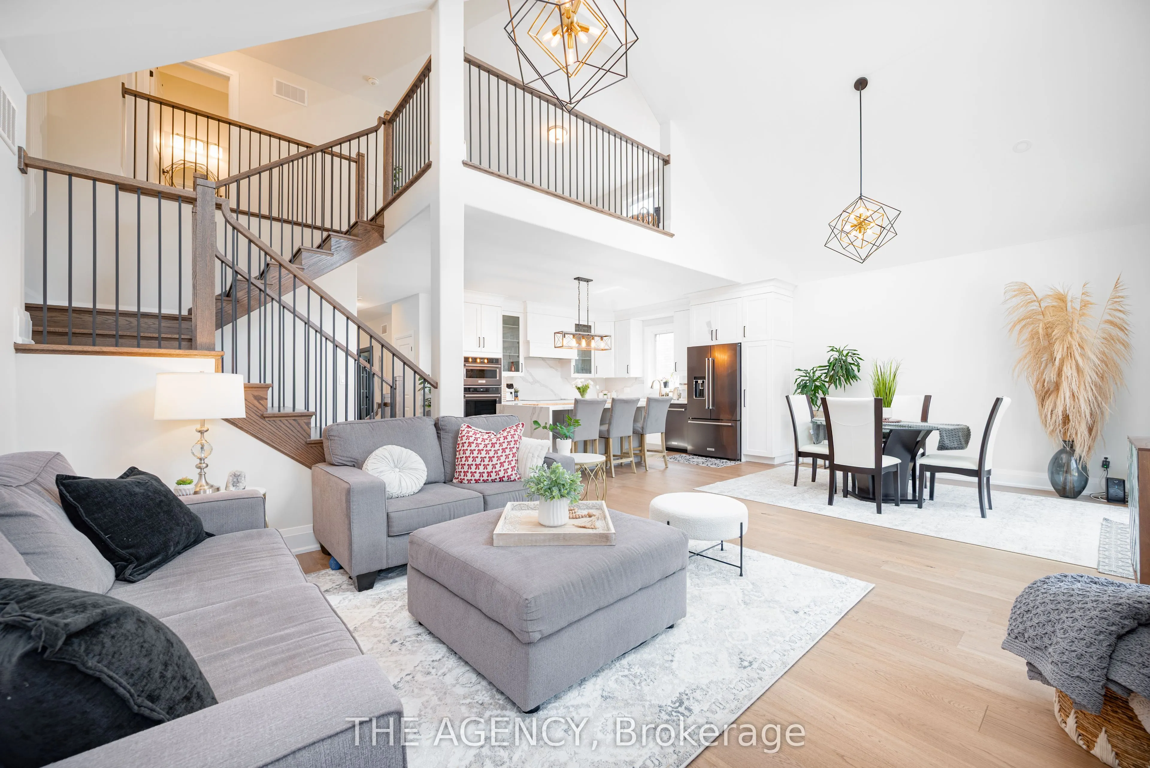 425 Melling Avenue, ON K9H 0J2