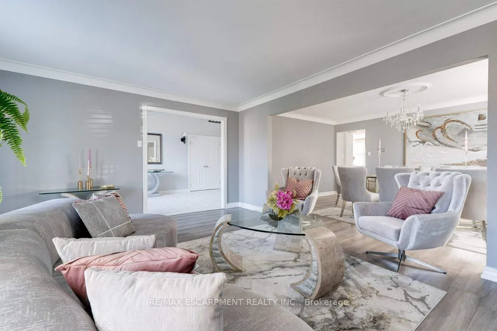 35 Lido Drive, ON L8E 5E8