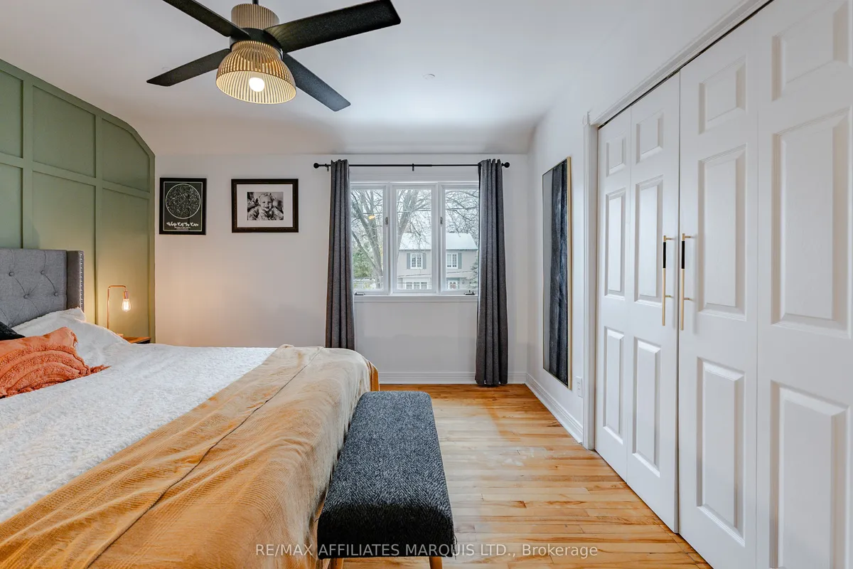 12 Bryden Avenue, ON K6H 5M5