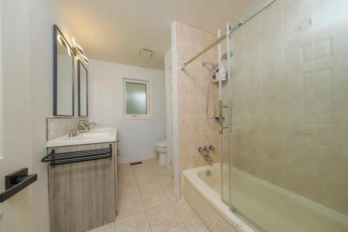 27 Dawson Drive, ON N2Z 2X6