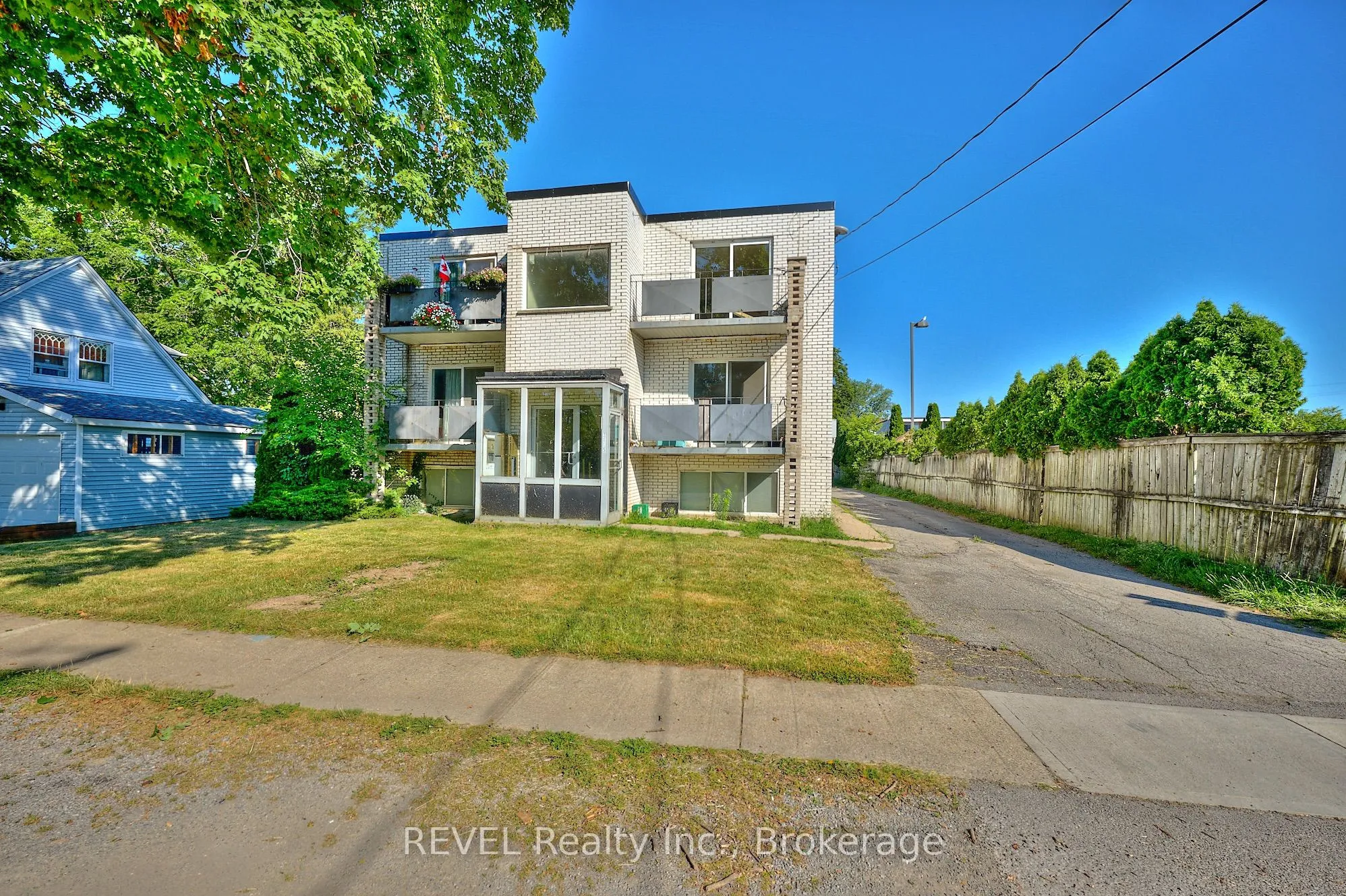 3865 Front Street, ON L2G 6G3