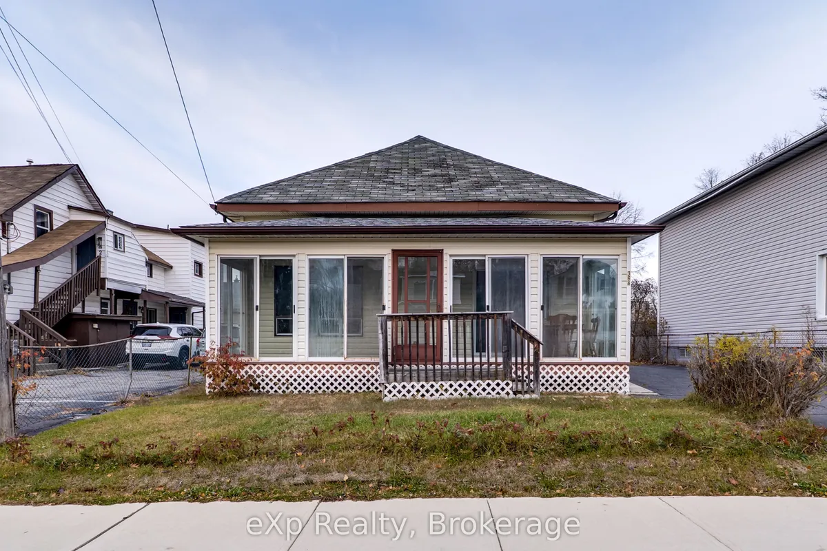 364 Agnes Street, ON P3B 2J2