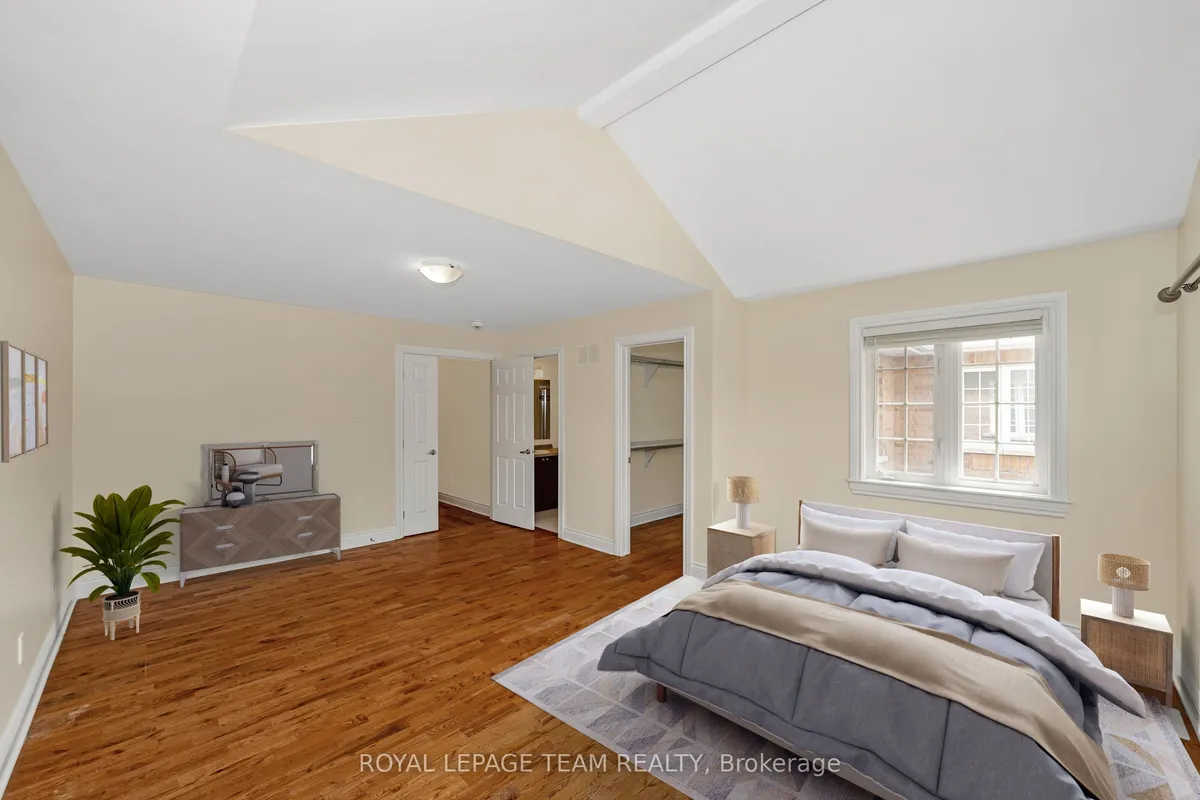 142 Desmond Trudeau Drive, ON K7S 0G8