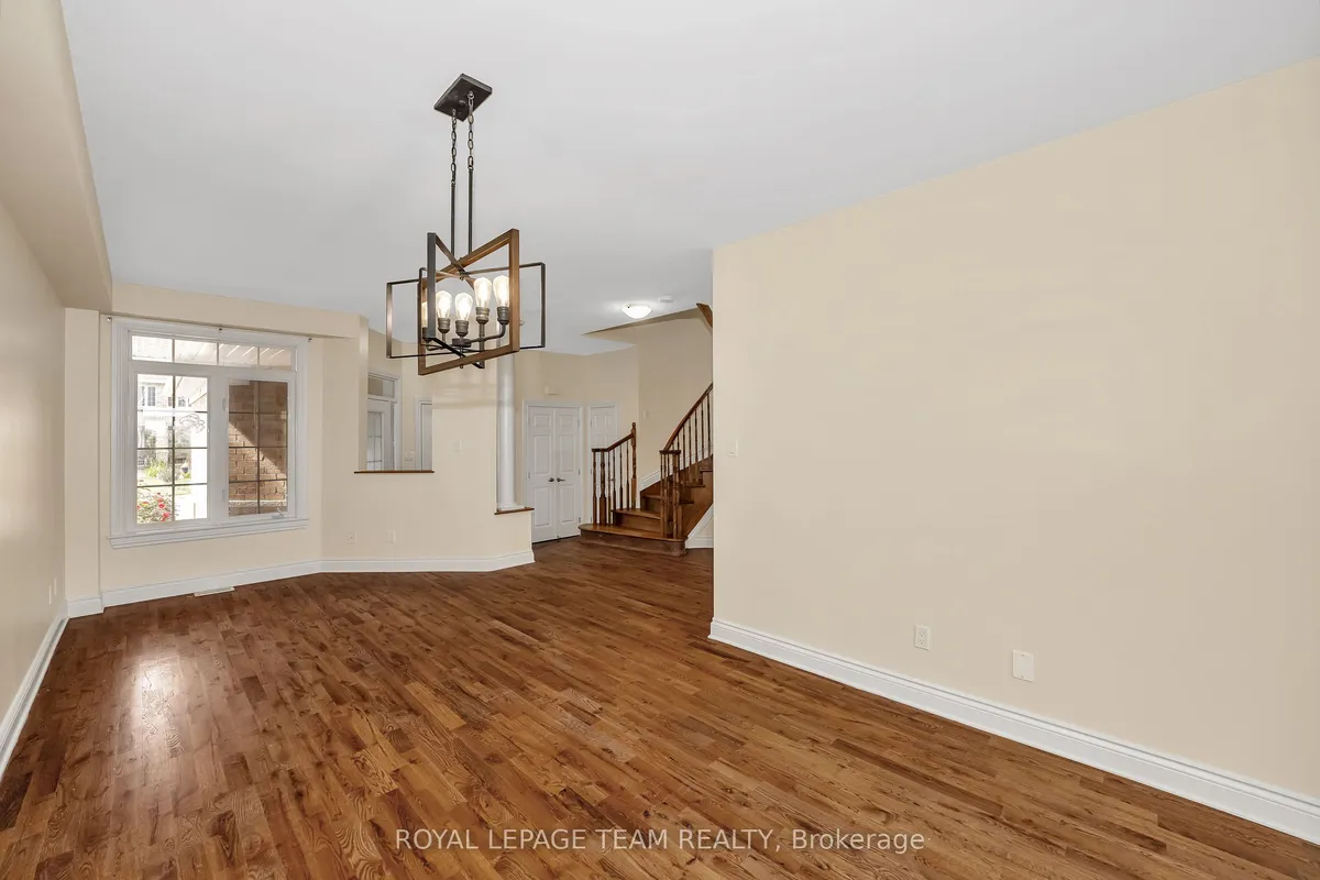 142 Desmond Trudeau Drive, ON K7S 0G8