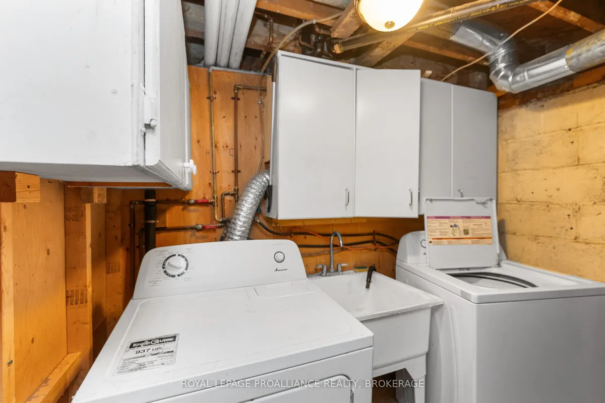 545 Macdonnell Street, ON K7K 4W8