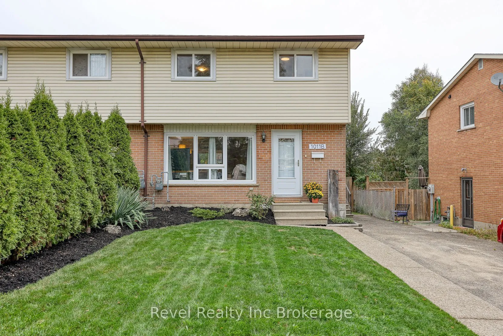 1011B Vanier Avenue, ON N4S 4K5