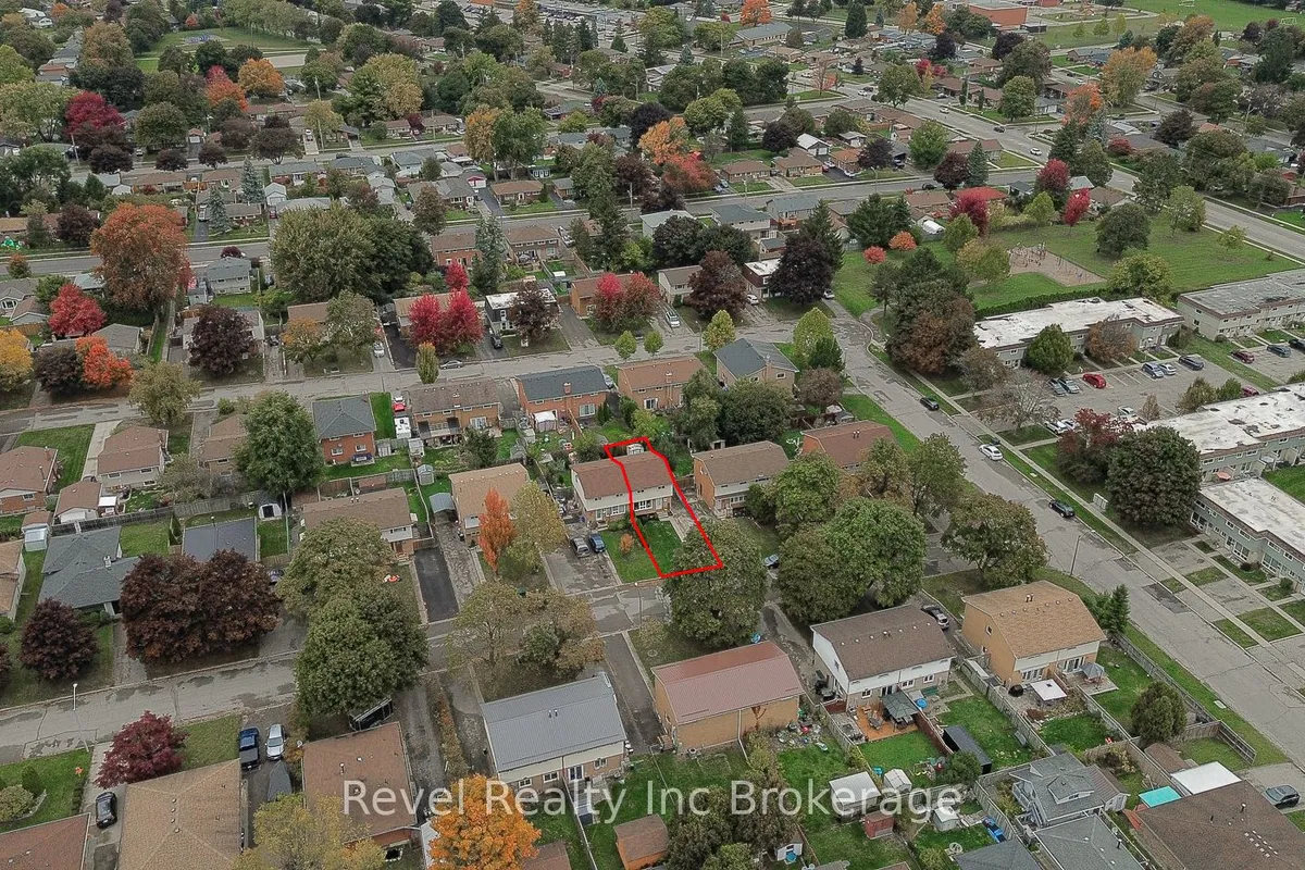 1011B Vanier Avenue, ON N4S 4K5