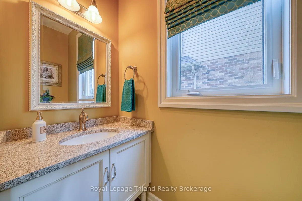 1142 Caen Avenue, ON N4T 0G3