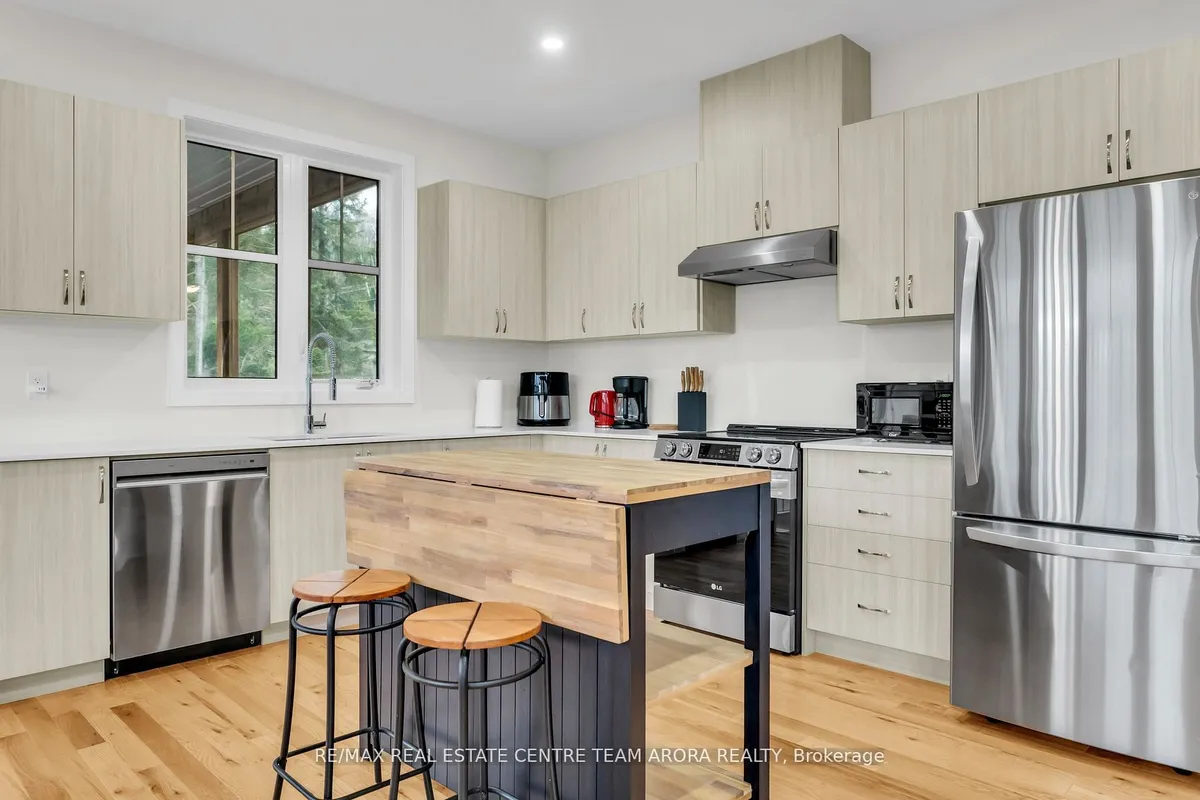 1003 Kingsridge Court, ON P1H 2J6