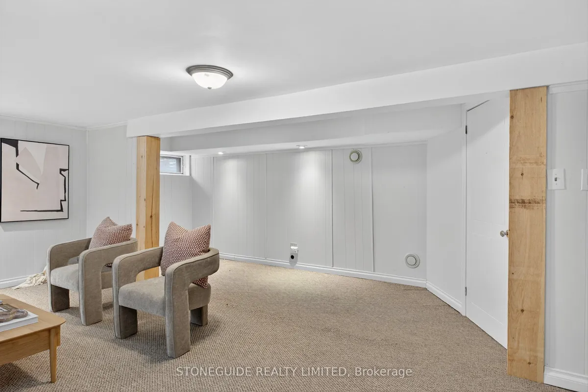 754 Hopkins Avenue, ON K9J 4Y5