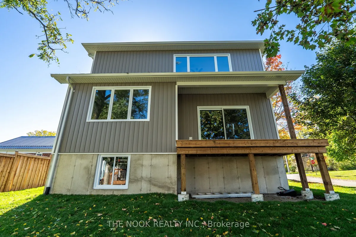 50 Russell Street, ON K9V 2A6