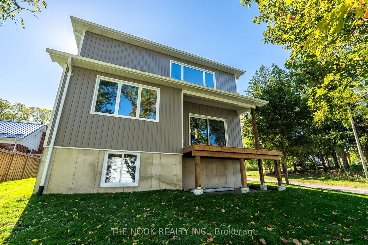 50 Russell Street, ON K9V 2A6