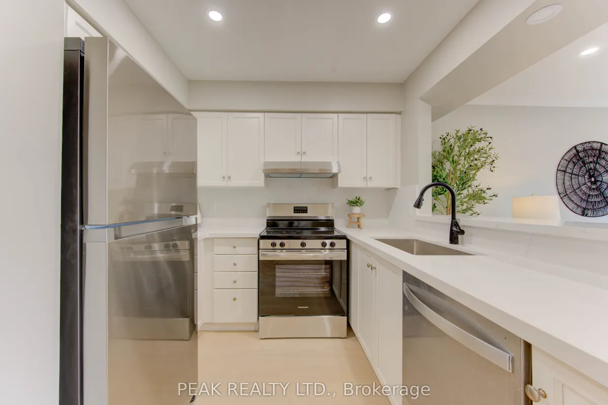 502 Mariner Drive, ON N2K 3Y7