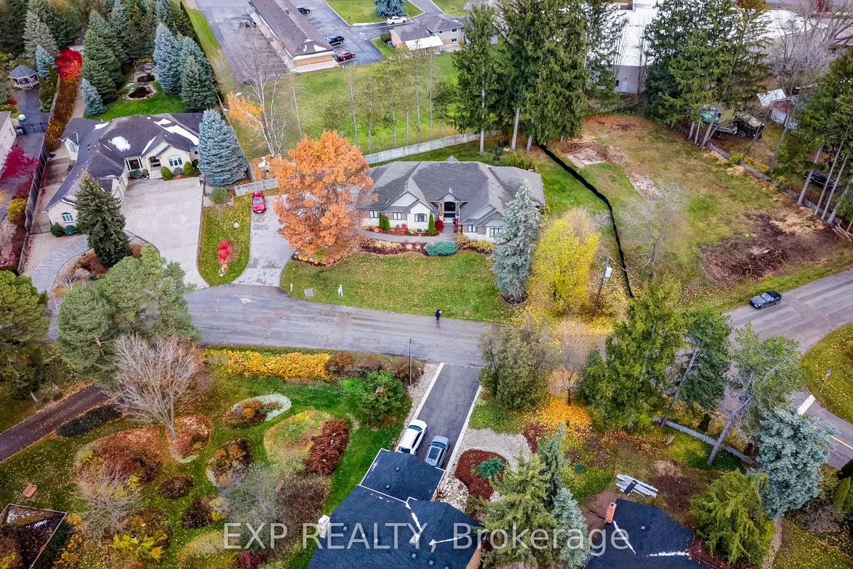 52 Edgehill Drive, ON N2P 2C6