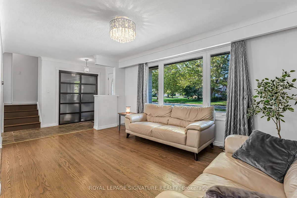 7210 Woodington Road, ON L2J 2C3