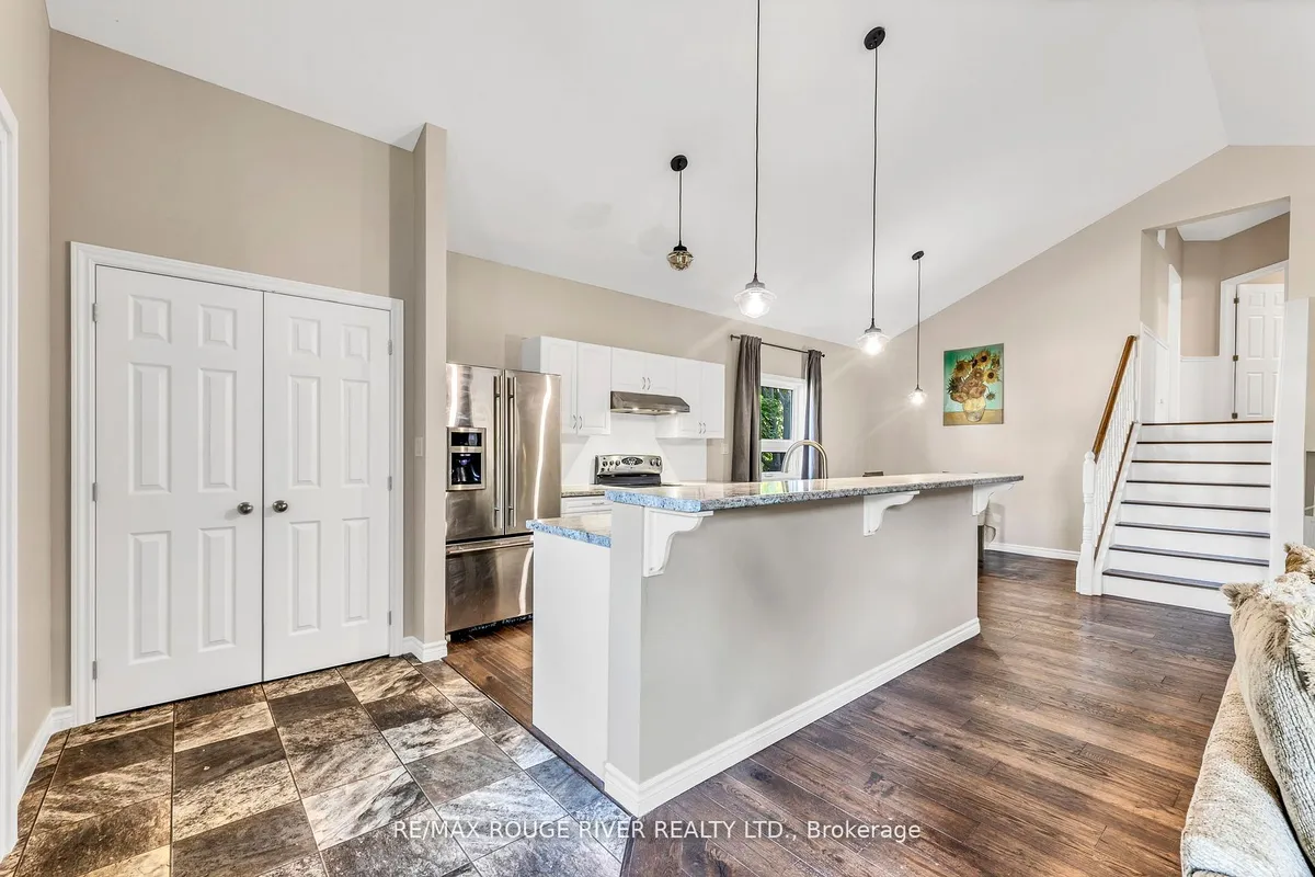 100 Queen Street, ON K0M 1N0