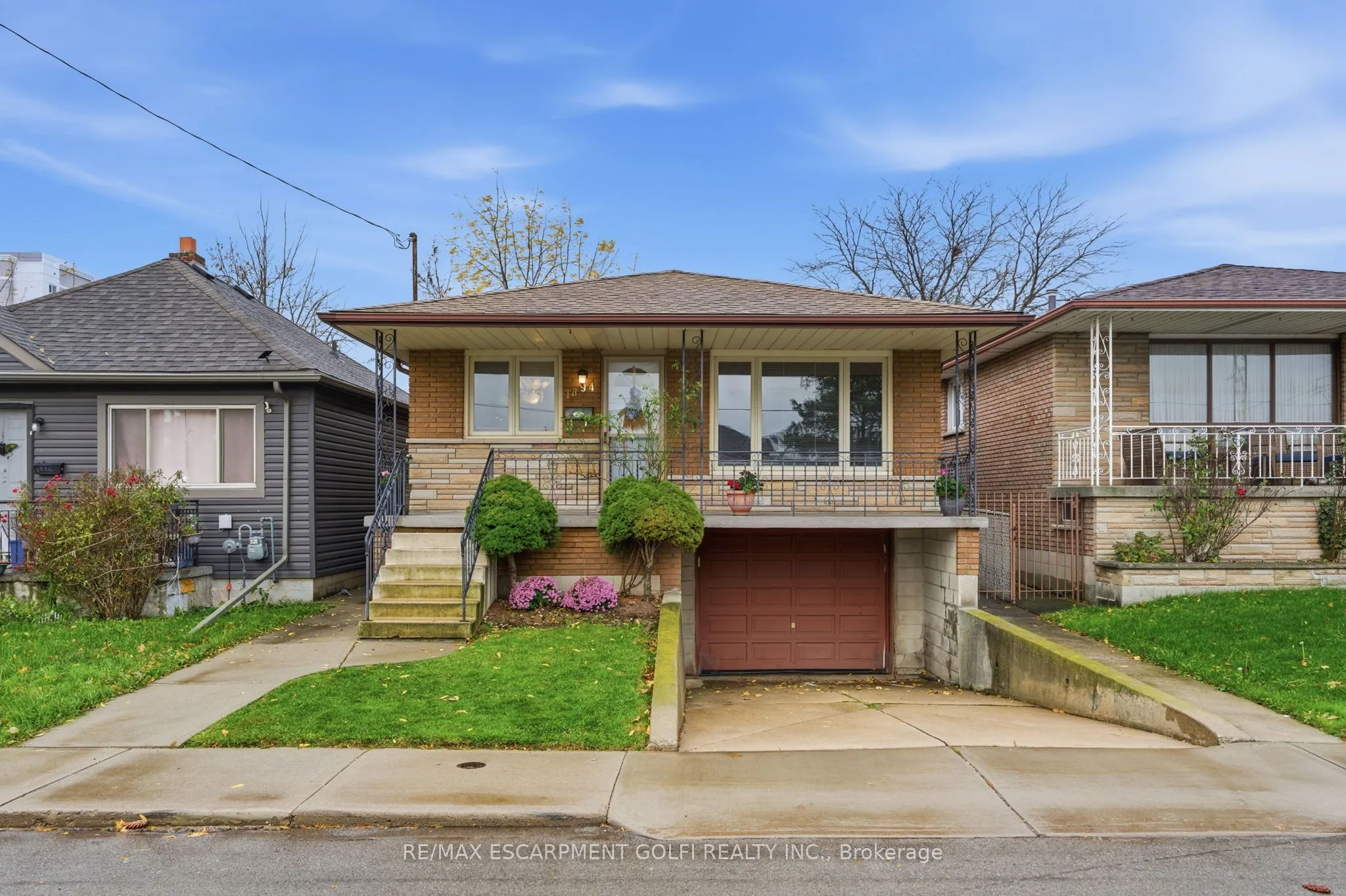 1894 Main Street, ON L8H 1G5