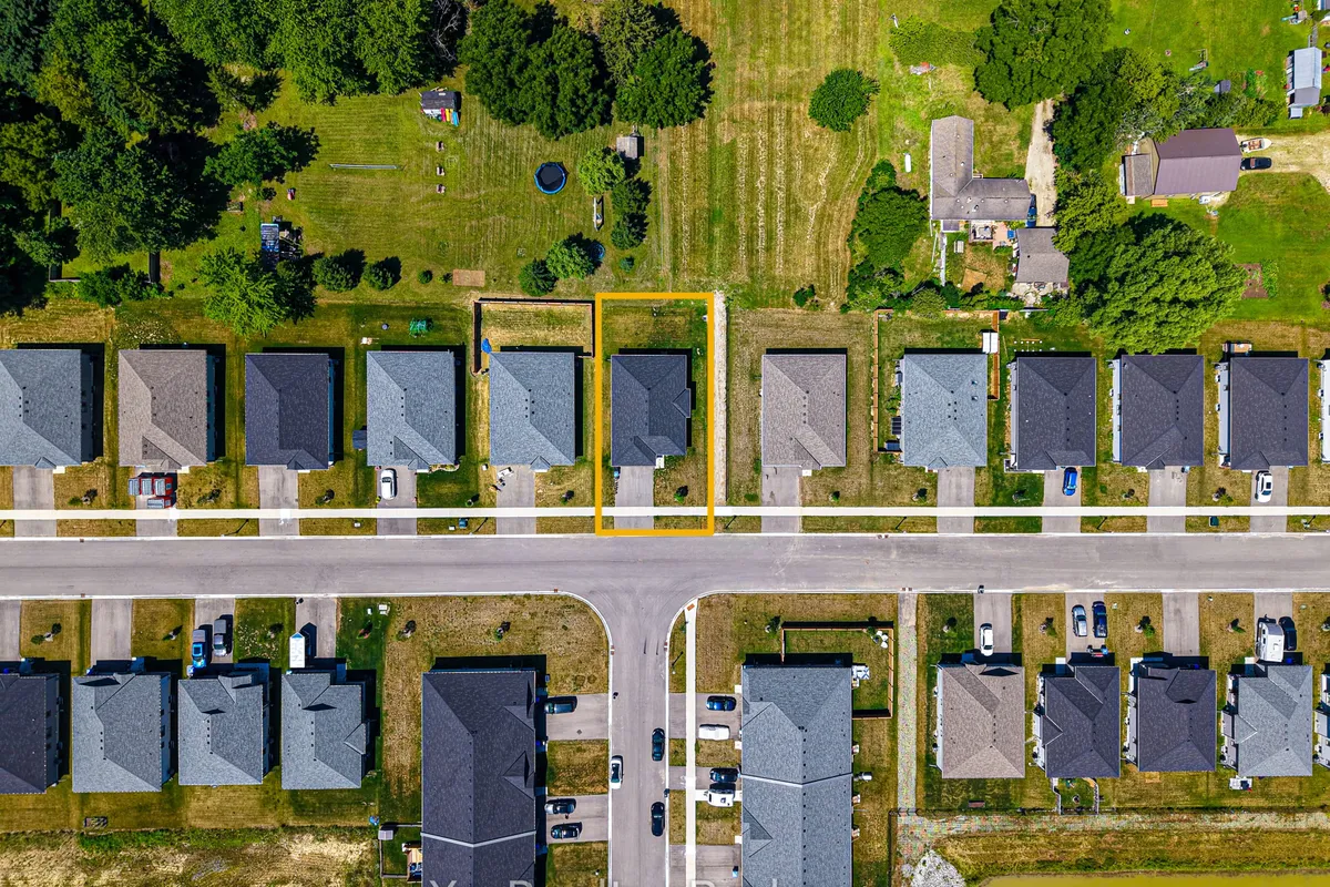 142 Ellen Street, ON N0G 1B0