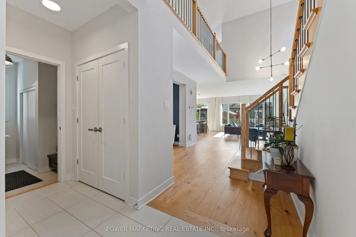 537 Compass Street, ON K1W 0J1