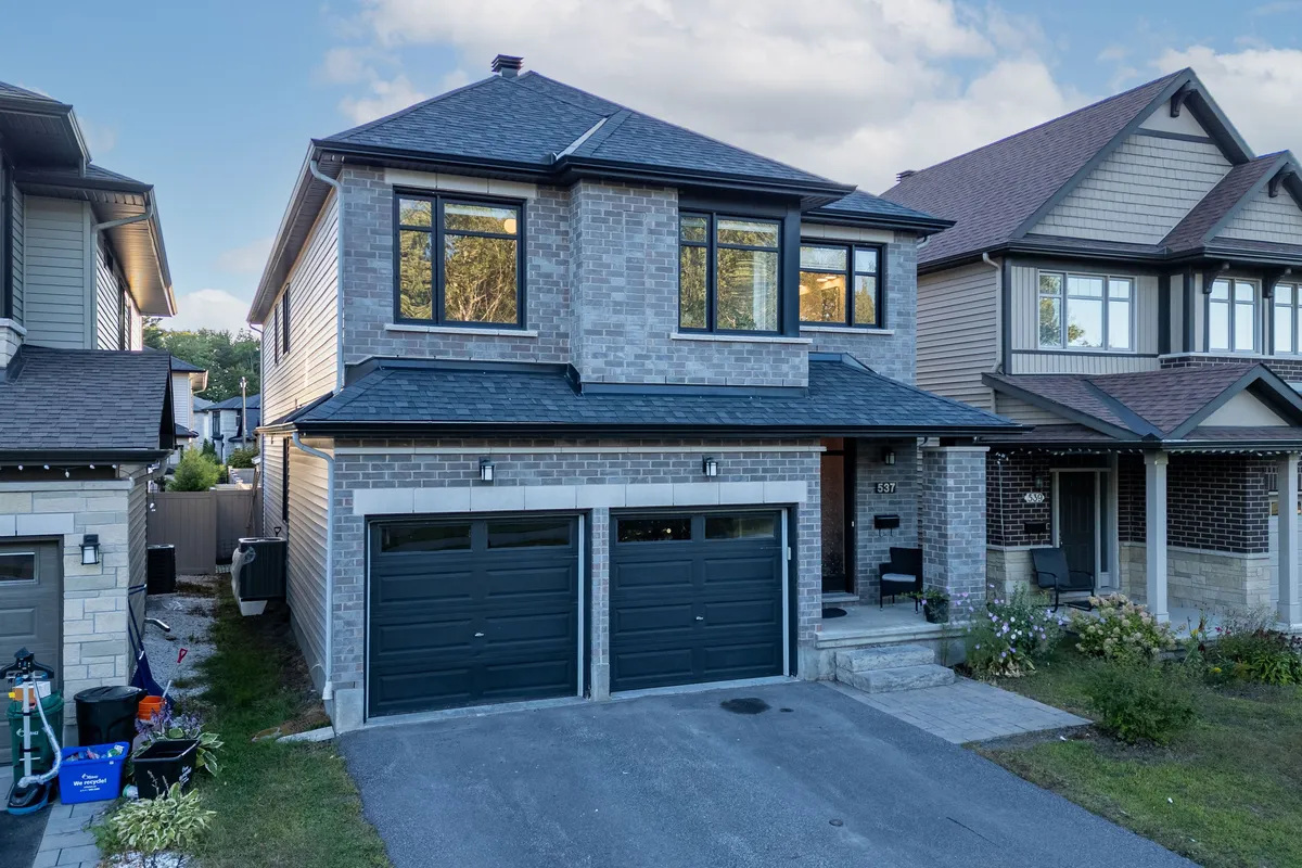 537 Compass Street, ON K1W 0J1