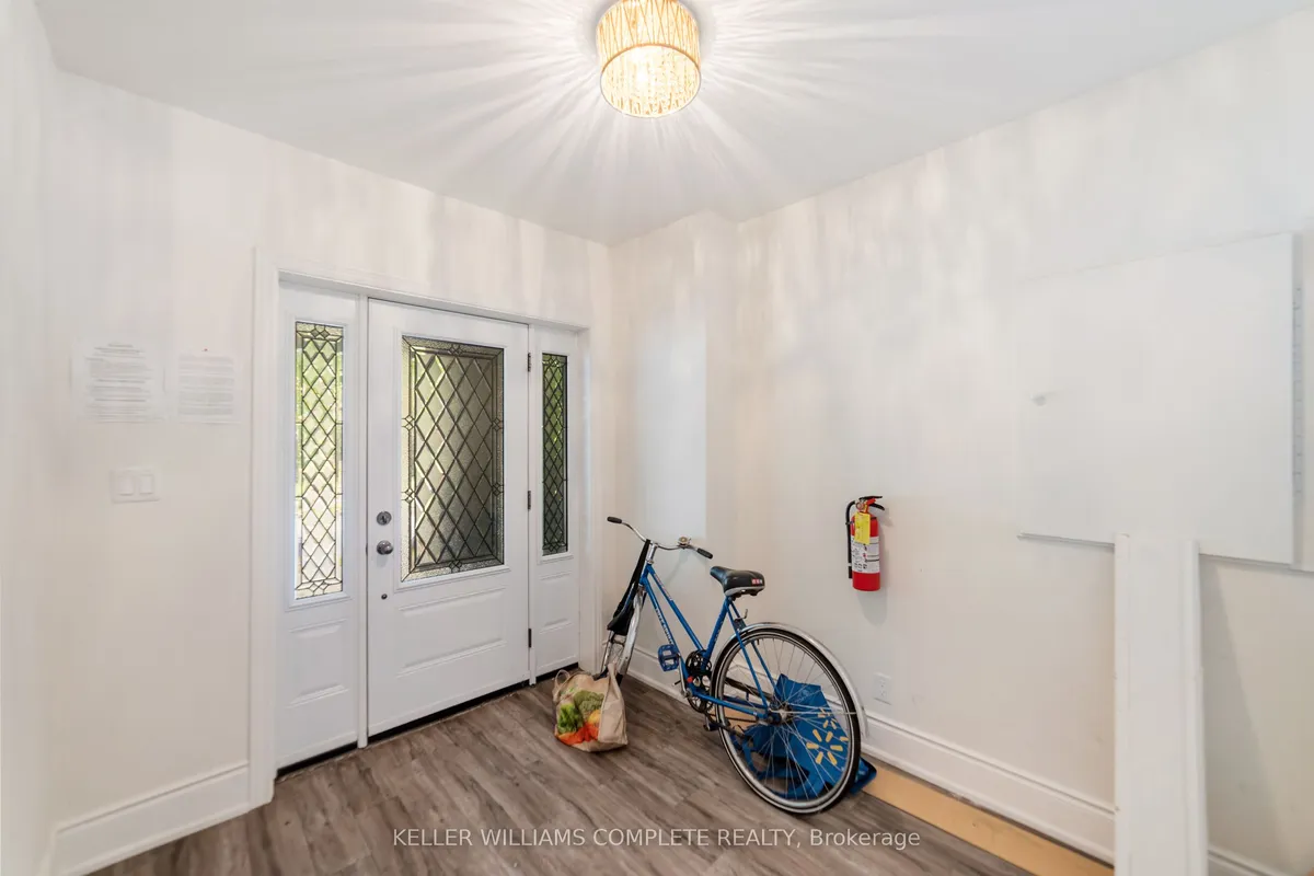 27 Melrose Avenue, ON L8M 2Y4