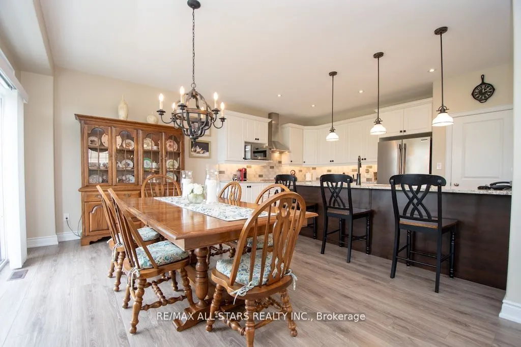 10 Silverbrook Avenue, ON K9V 0L9