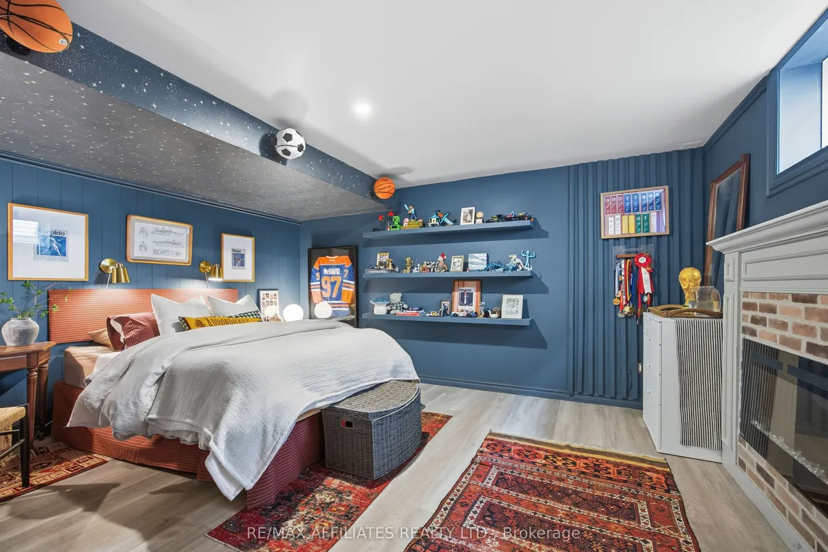 19 Senators Gate Drive, ON K7H 0B5