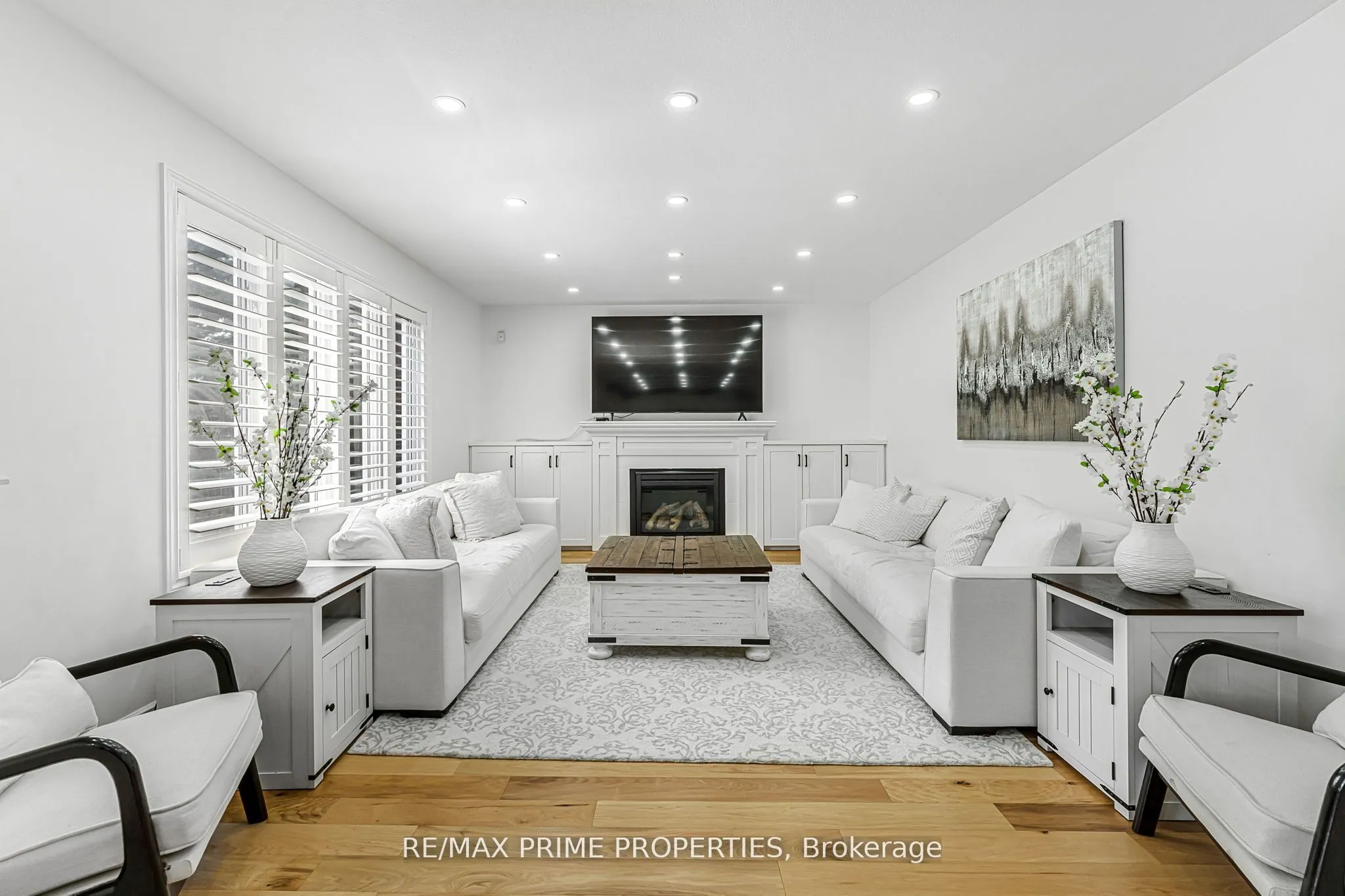 52 Clare Avenue, ON L3C 0B7