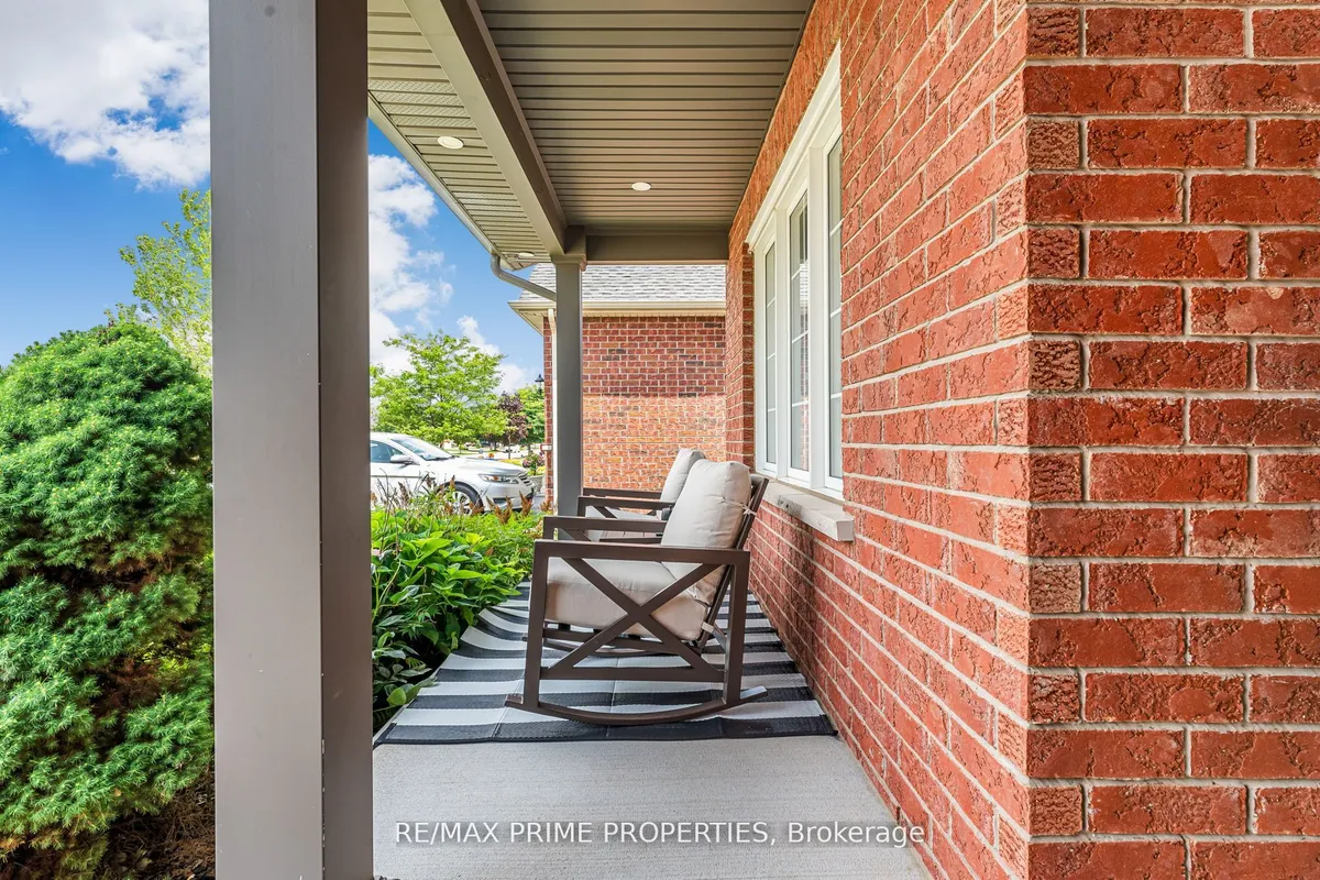 52 Clare Avenue, ON L3C 0B7