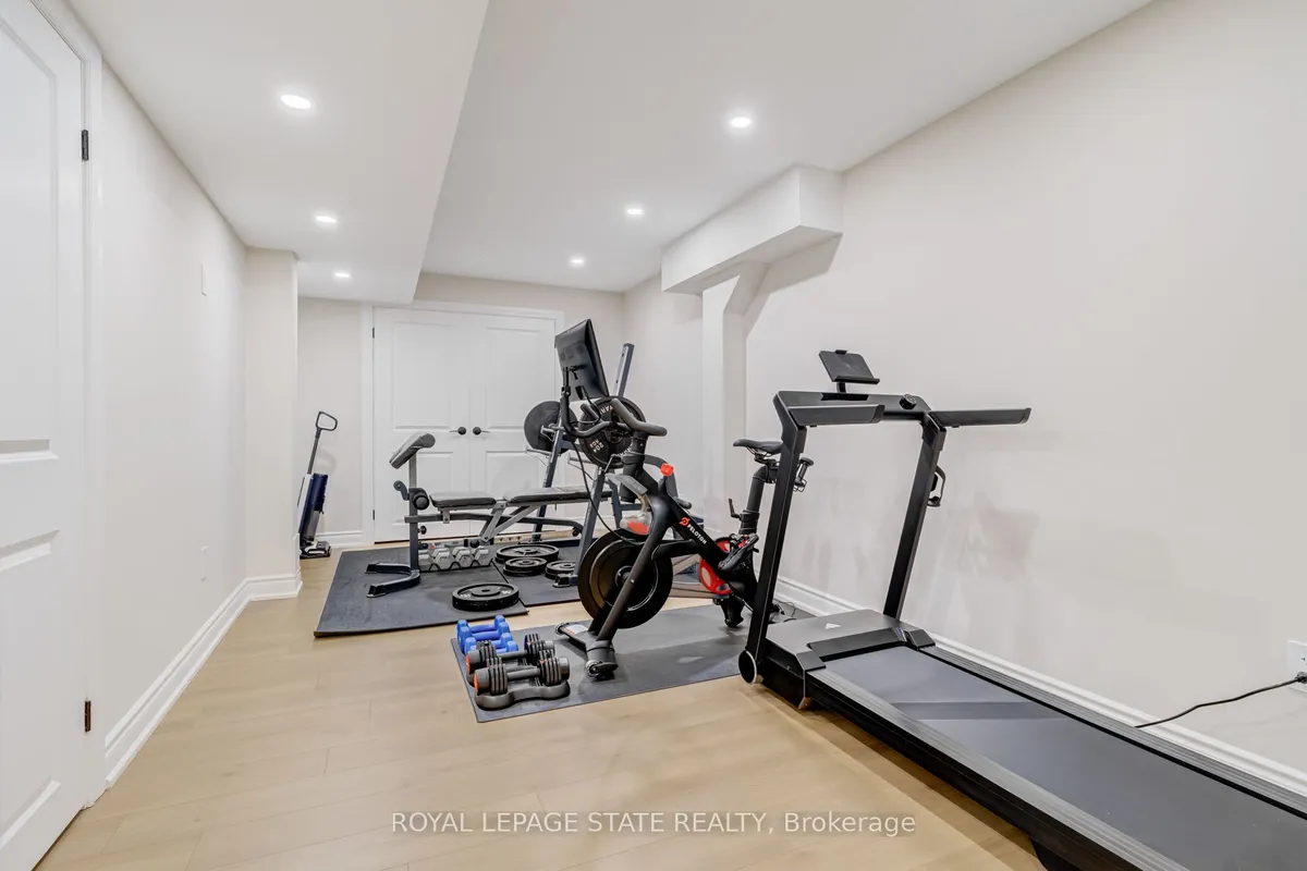 36 Irwin Avenue, ON L9K 0E9