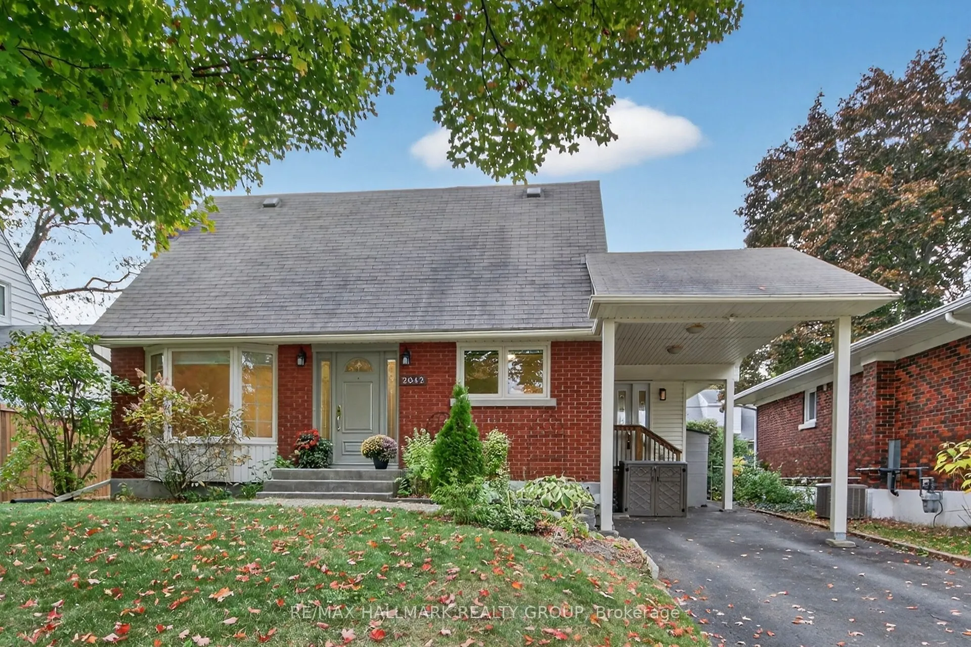 2042 Tilson Street, ON K1G 2M7