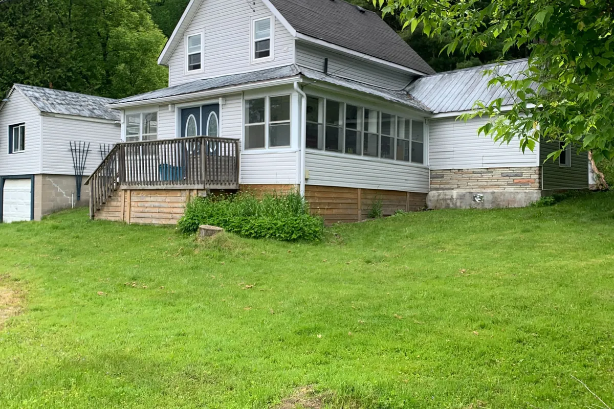 72 Bobcaygeon Road, ON K0M 2K0