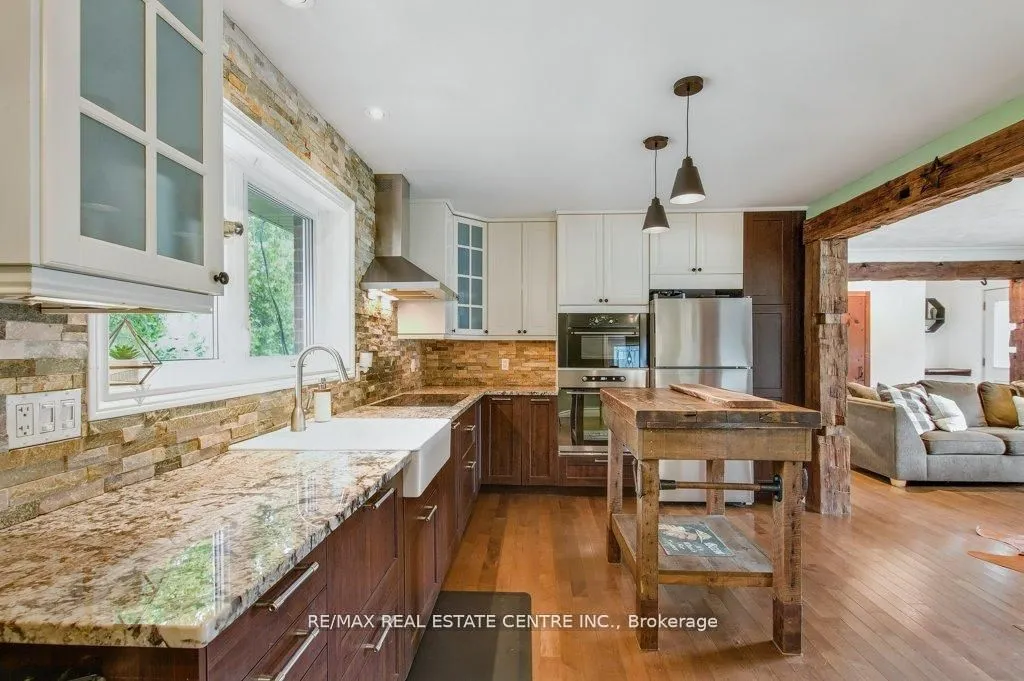 112 York Street, ON N0B 1P0