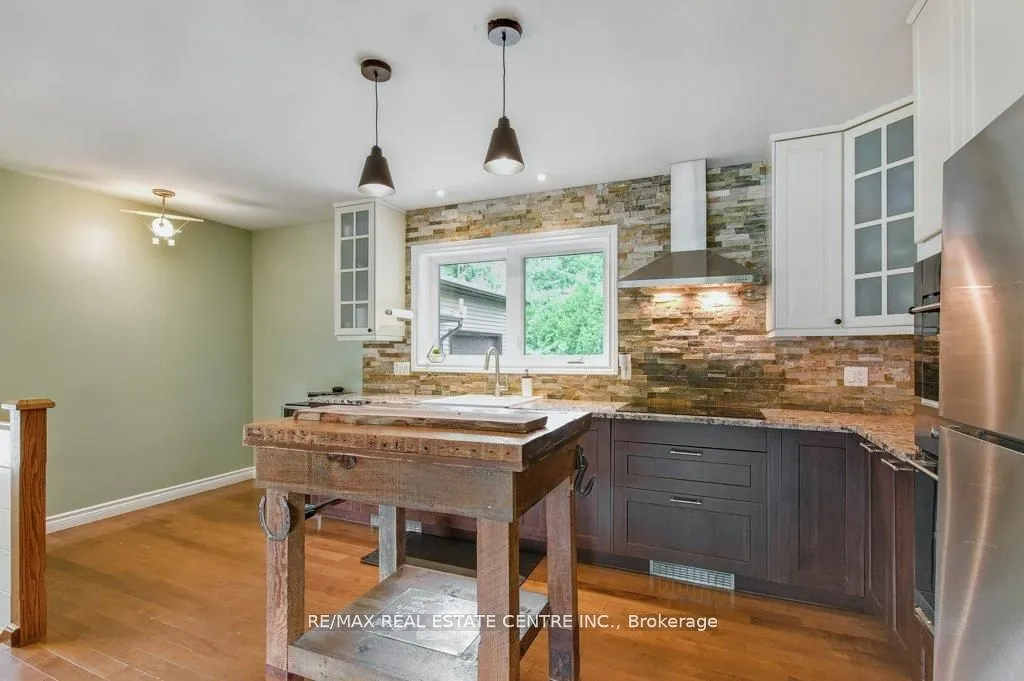 112 York Street, ON N0B 1P0