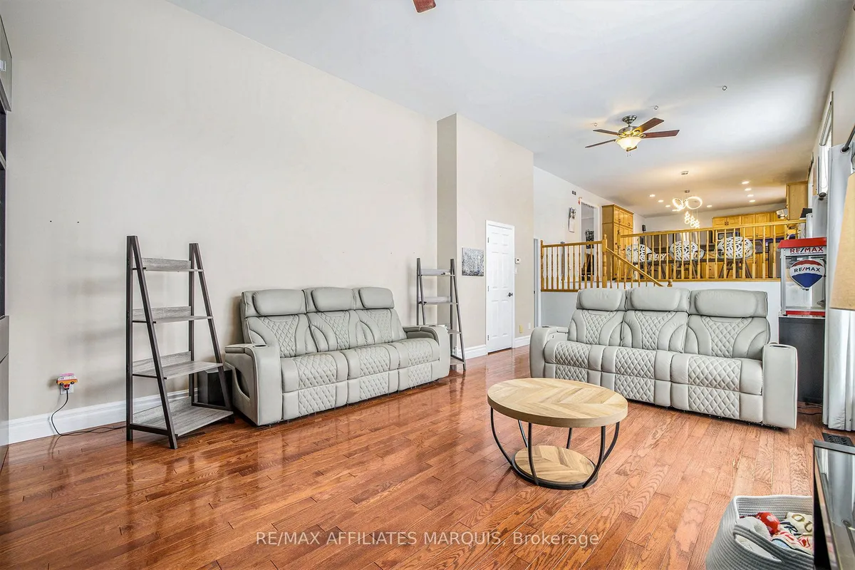 8 Davis Lane, ON K7A 4S5