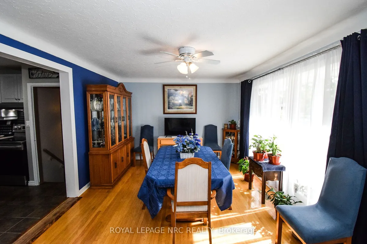 11 GROSVENOR Street, ON L2M 3E9