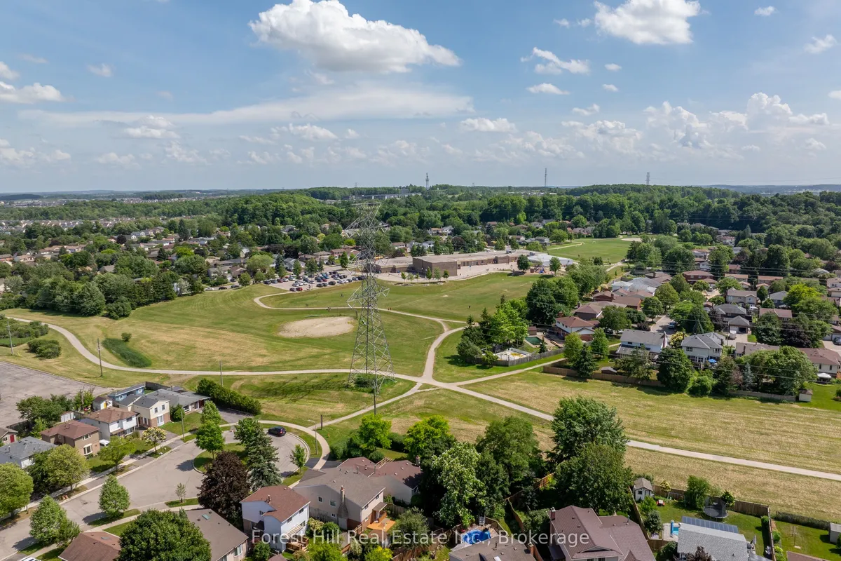 15 Homestead Place, ON N2N 1Z1